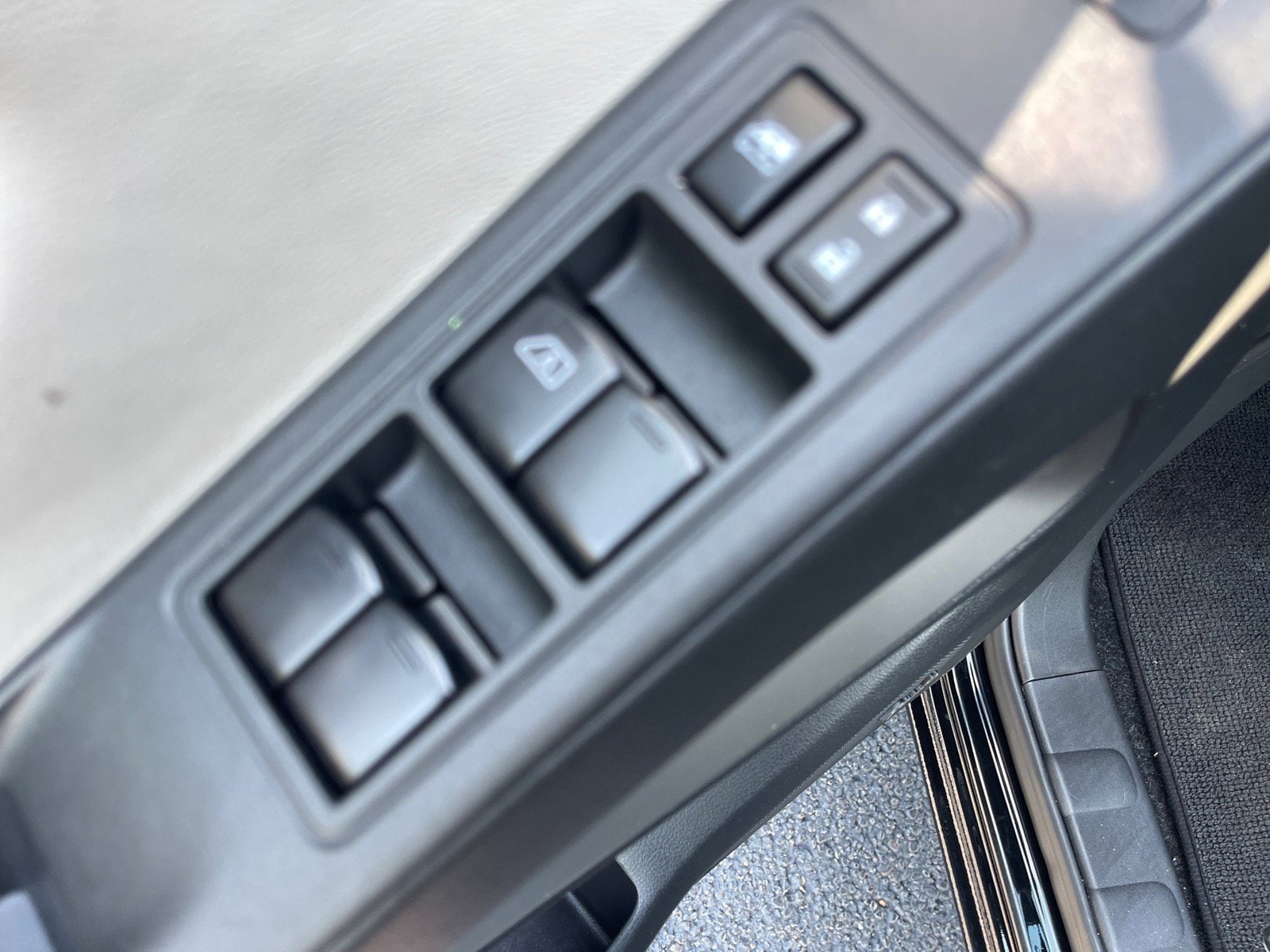 2025 Nissan Frontier SV - Photo 8