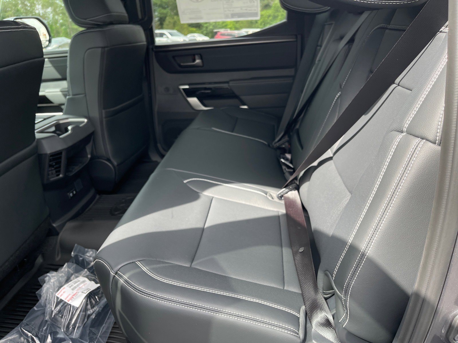 2026 Toyota Tundra Limited - Photo 9