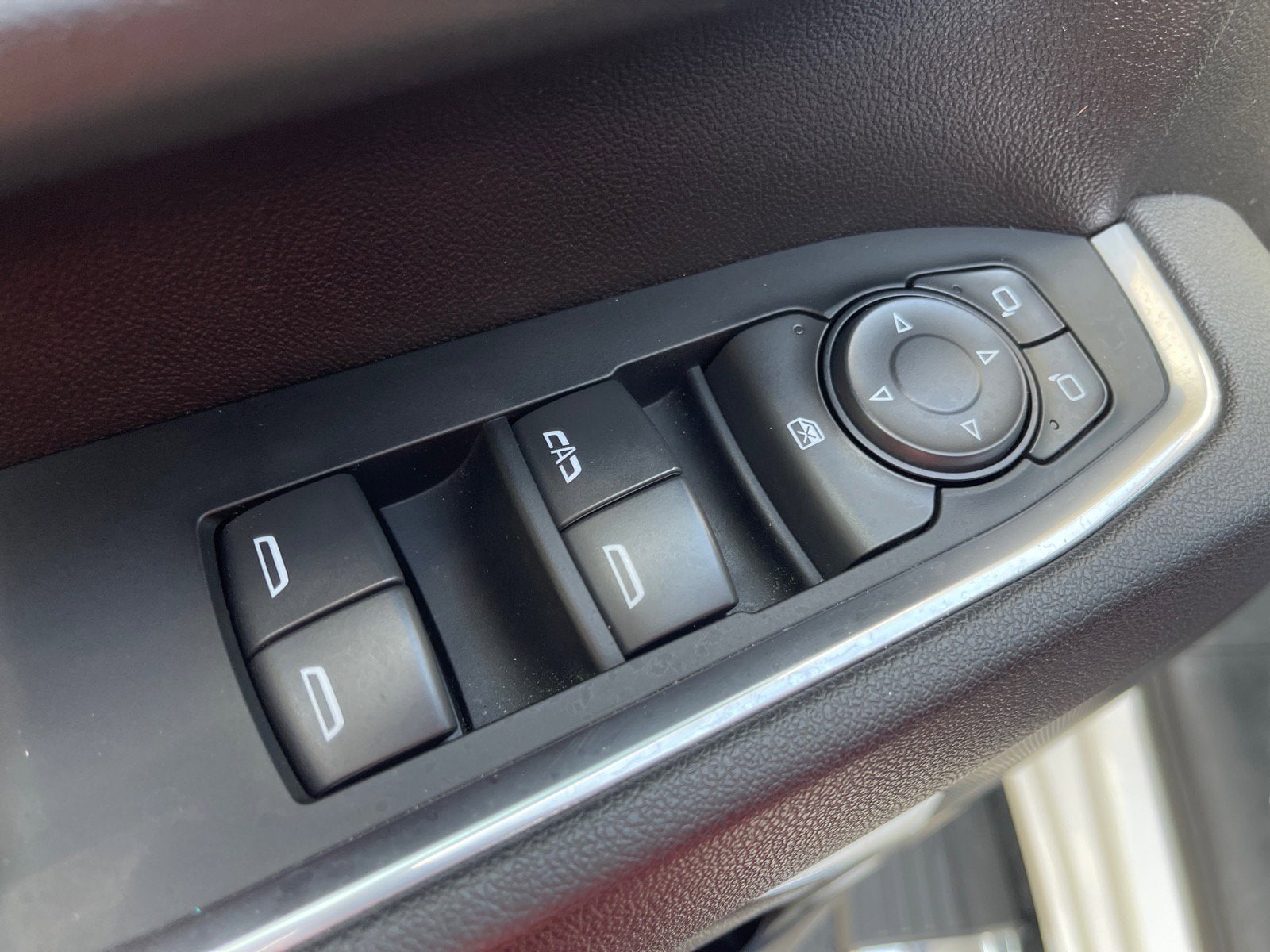 2025 Chevrolet Silverado 2500HD LT - Photo 8