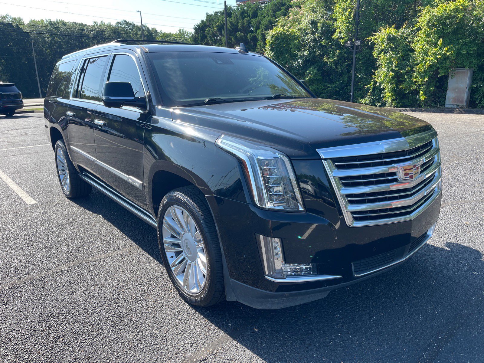 2019 Cadillac Escalade ESV AWD Platinum's photo