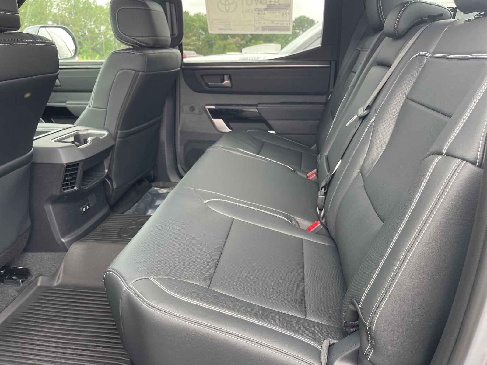 2026 Toyota Tundra Limited - Photo 10