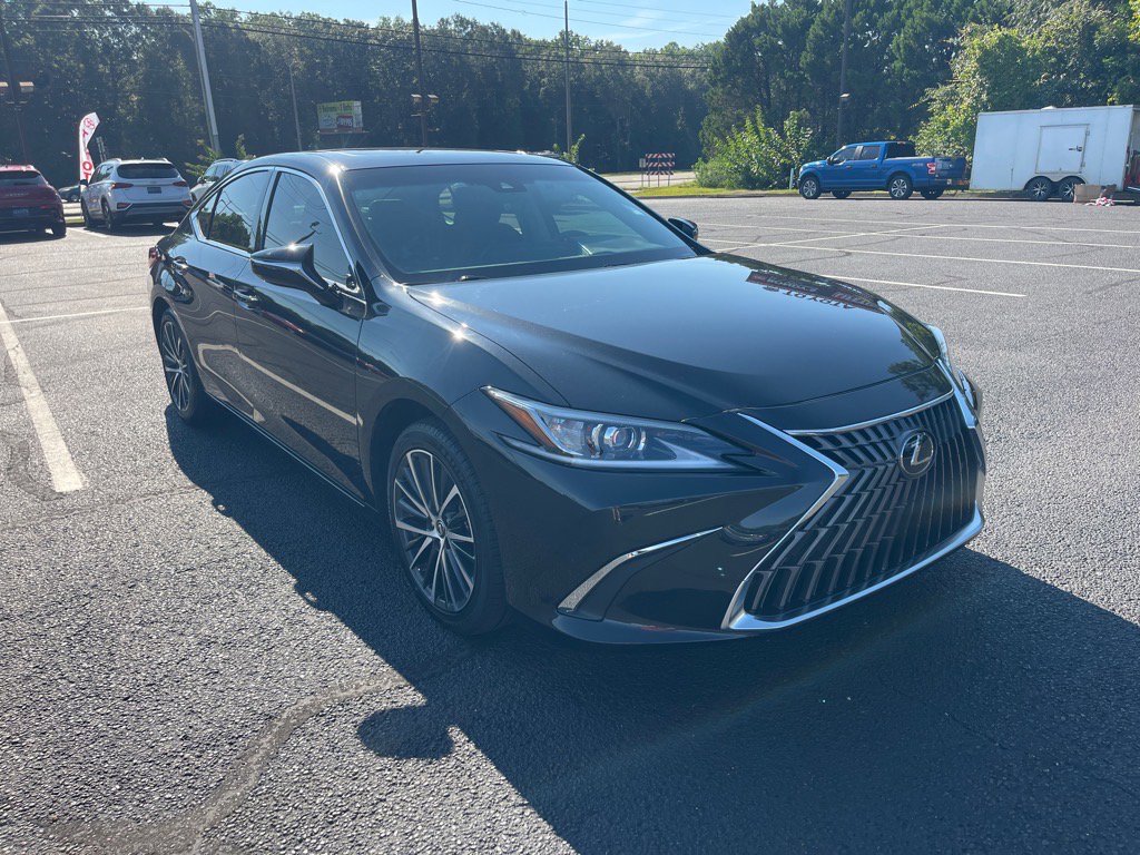 2022 Lexus ES