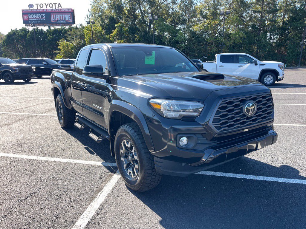 2020 Toyota Tacoma TRD Sport's photo