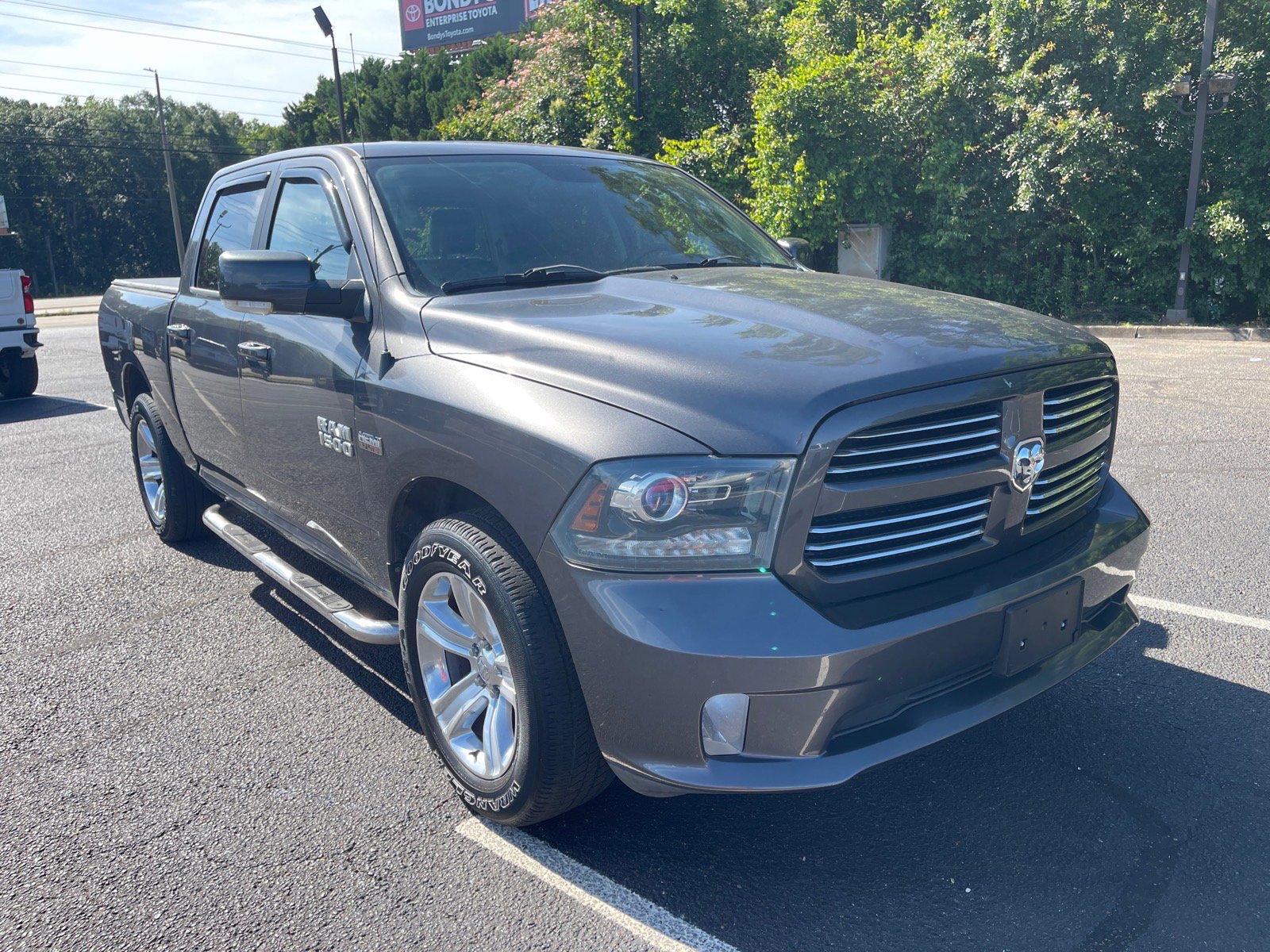 2016 RAM 1500 Sport Crew Cab 5'7's photo