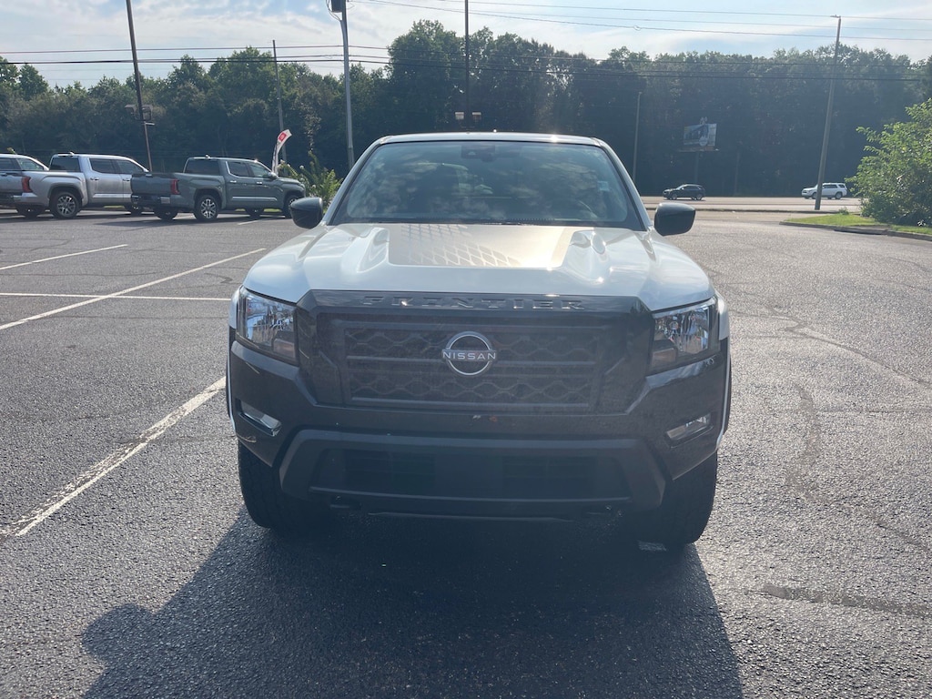 Used 2024 Nissan Frontier SV Truck Crew Cab