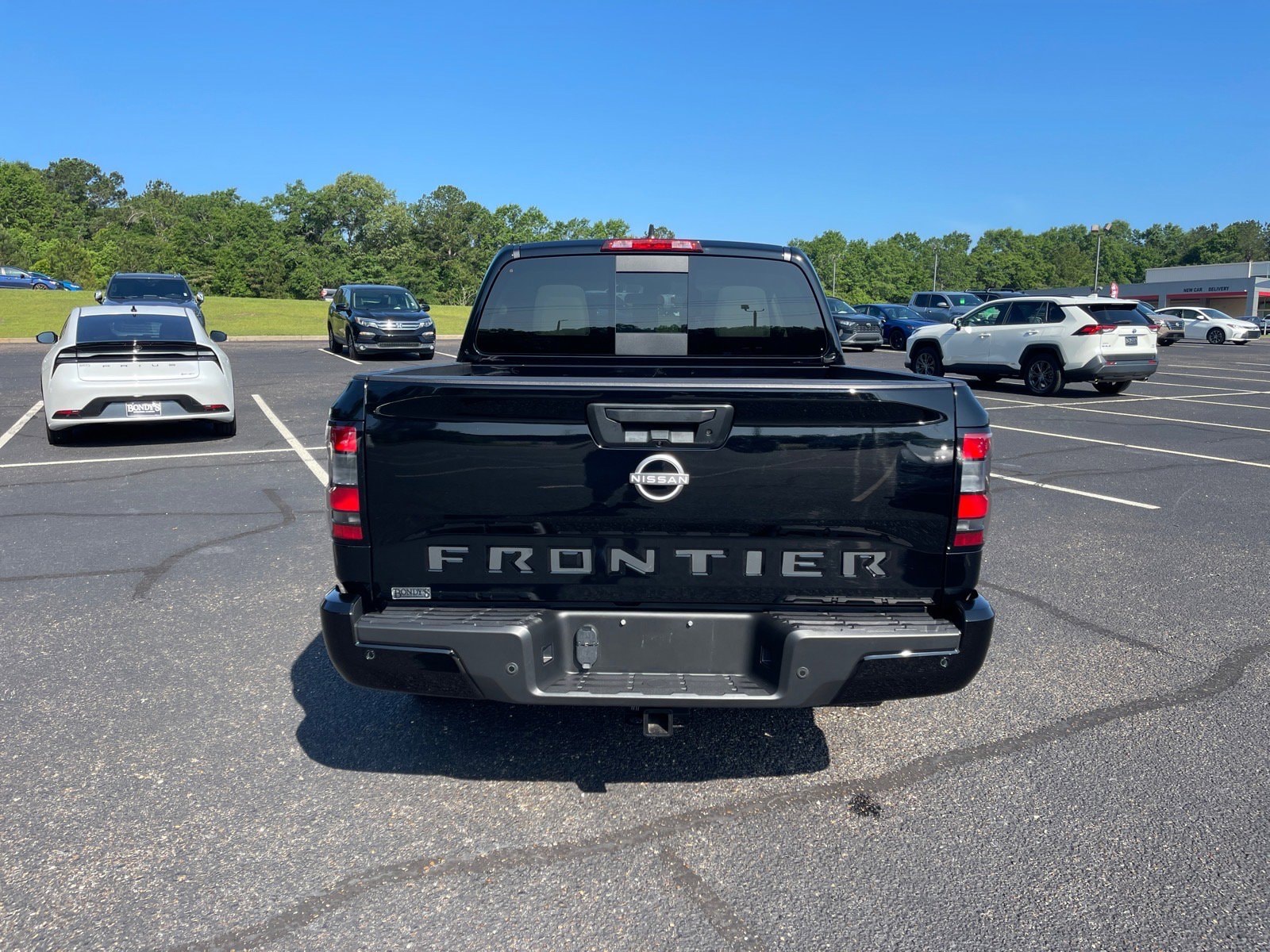 2025 Nissan Frontier SV - Photo 15