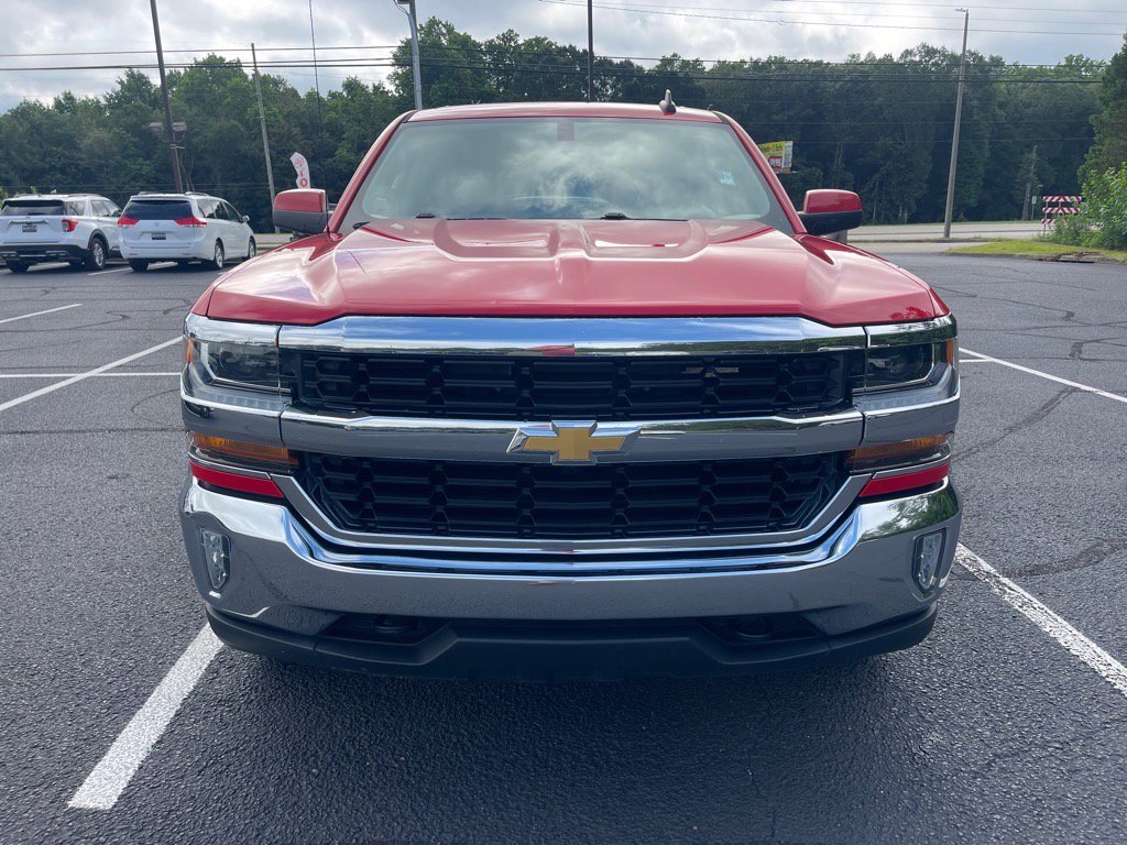 2018 Chevrolet Silverado 1500 photo 2