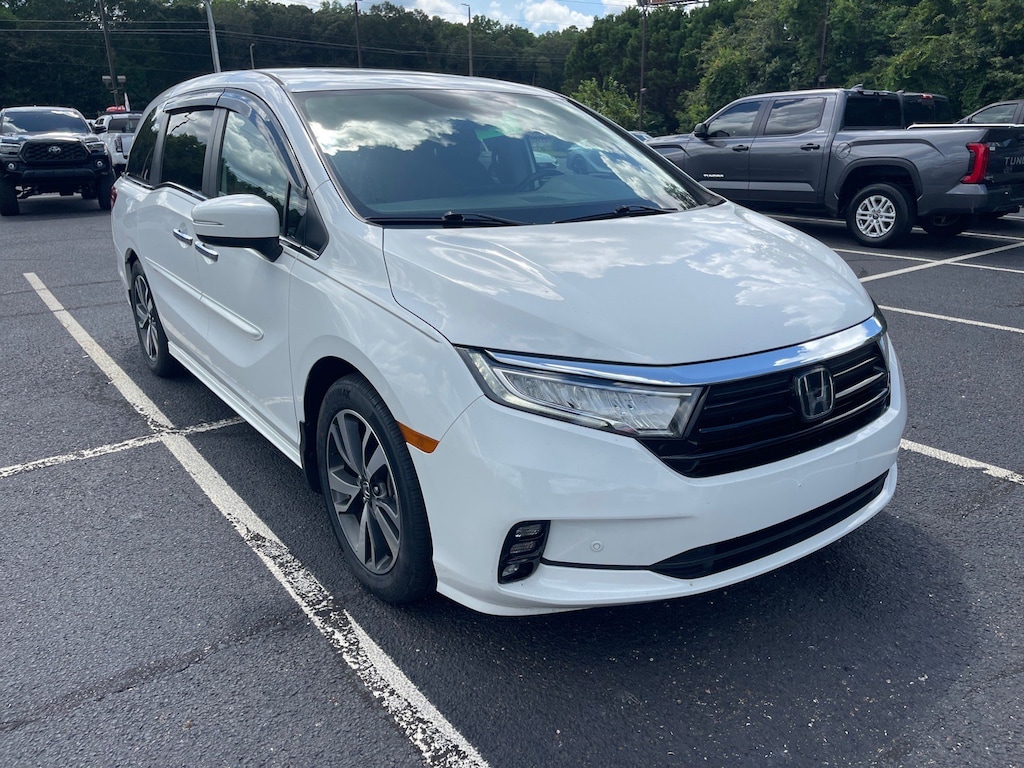 Used 2023 Honda Odyssey Touring Van