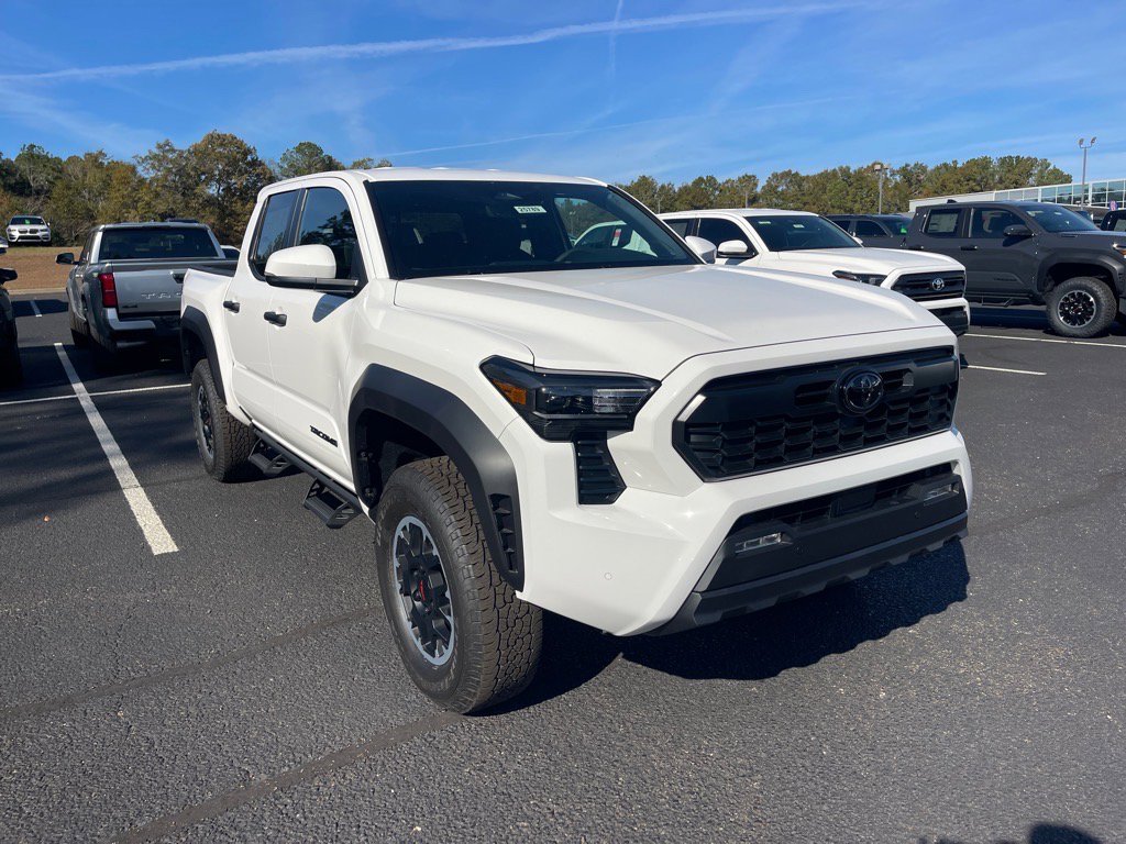 2025 Toyota Tacoma TRD Off Road's photo