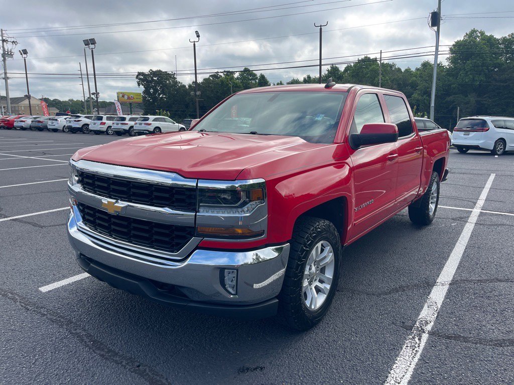 2018 Chevrolet Silverado 1500 photo 3