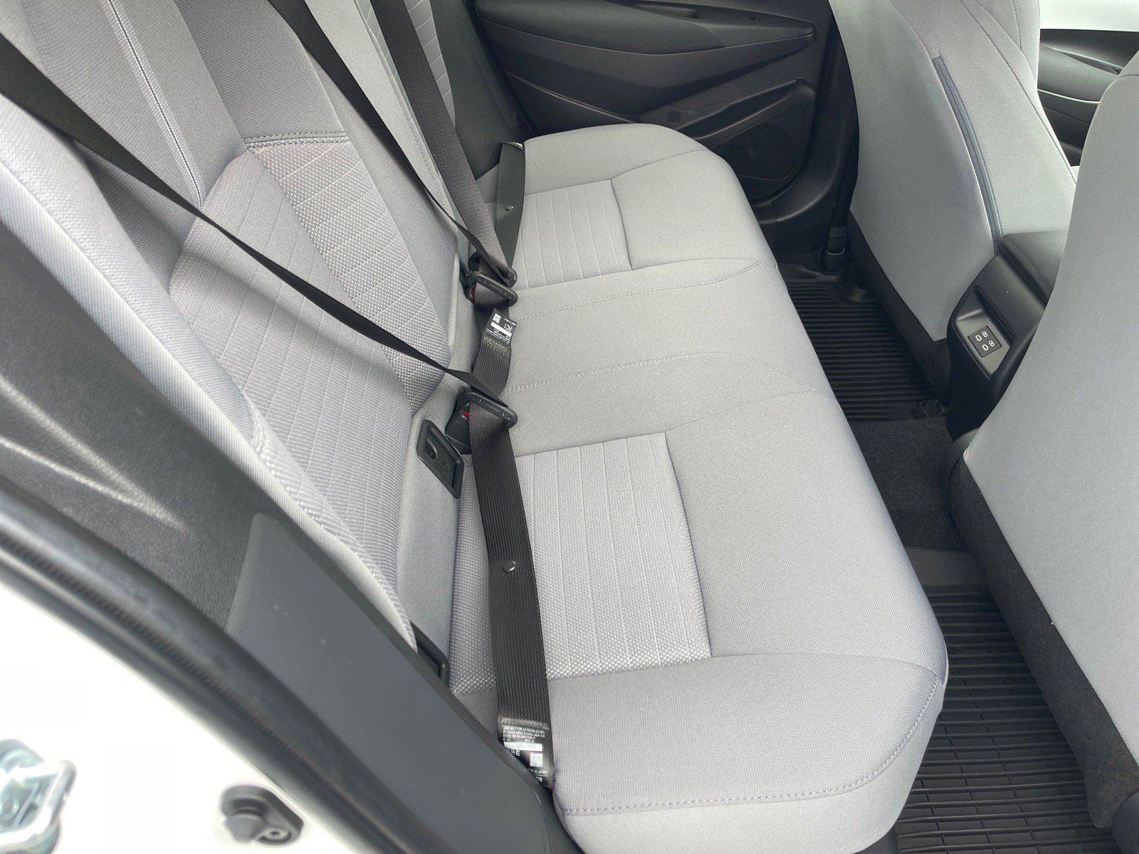 2026 Toyota Corolla SE - Photo 16