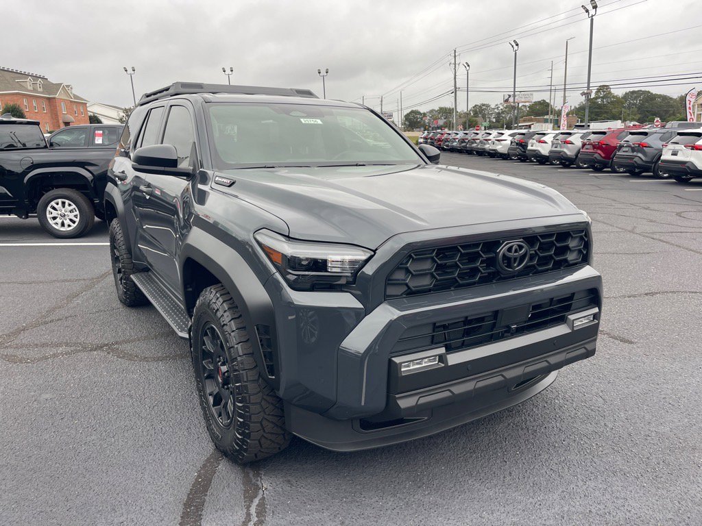 2025 Toyota 4Runner TRD Off-Road's photo