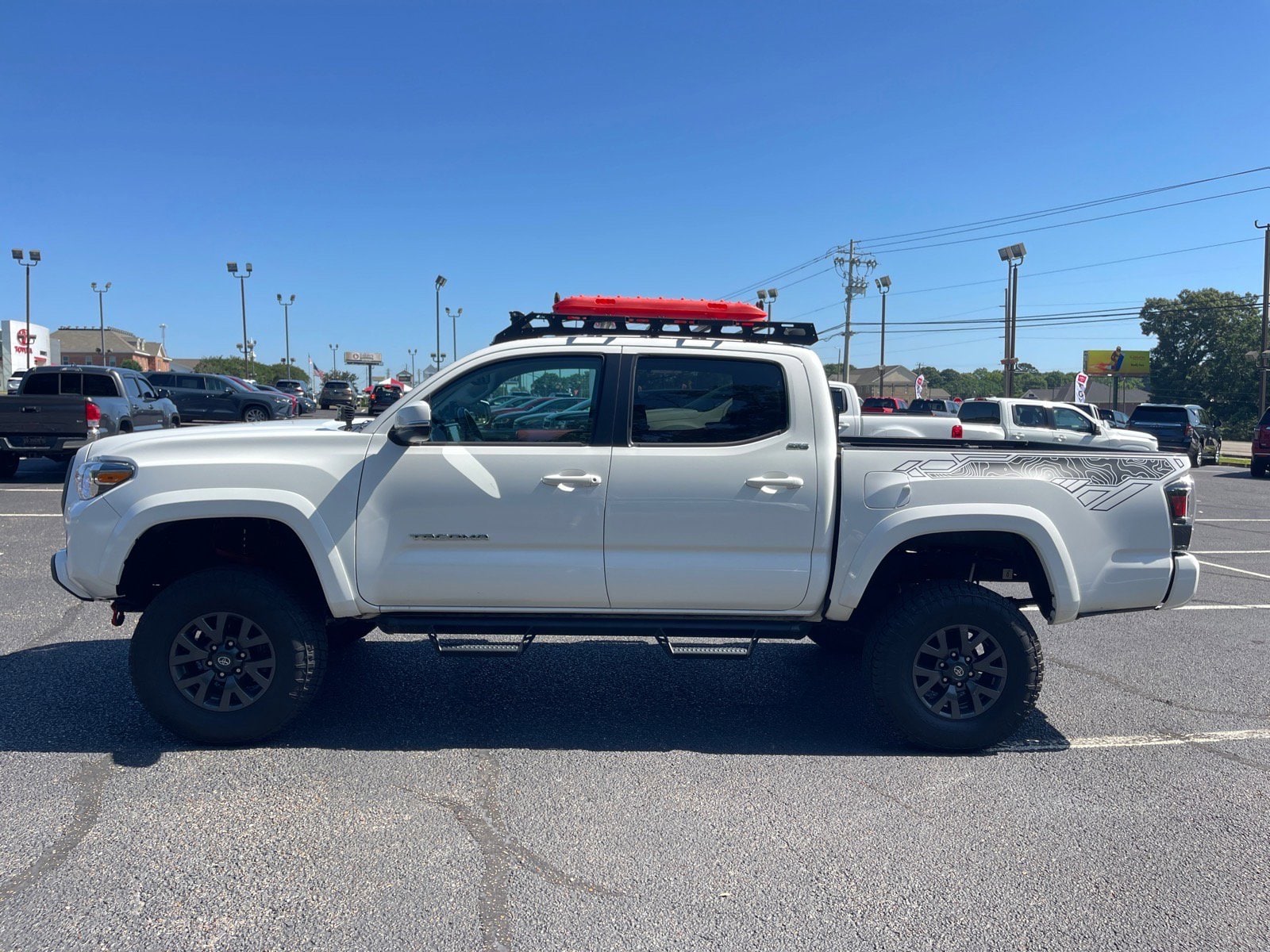 2023 Toyota Tacoma SR5 - Photo 13