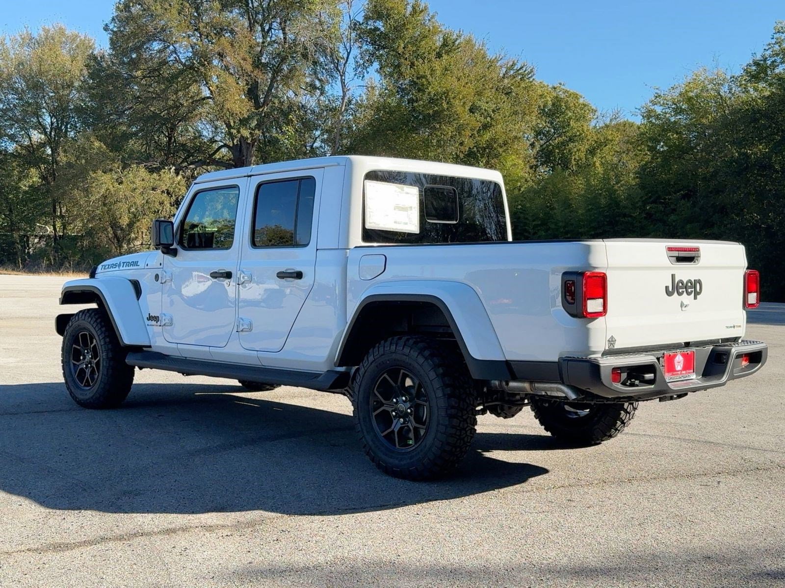 2025 Jeep Gladiator Texas Trail photo 2