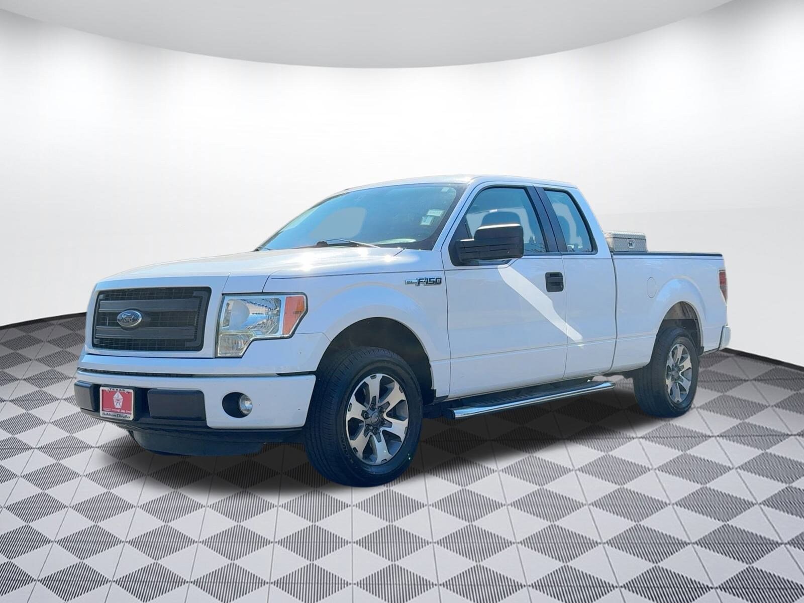 2014 Ford F-150 STX photo 2