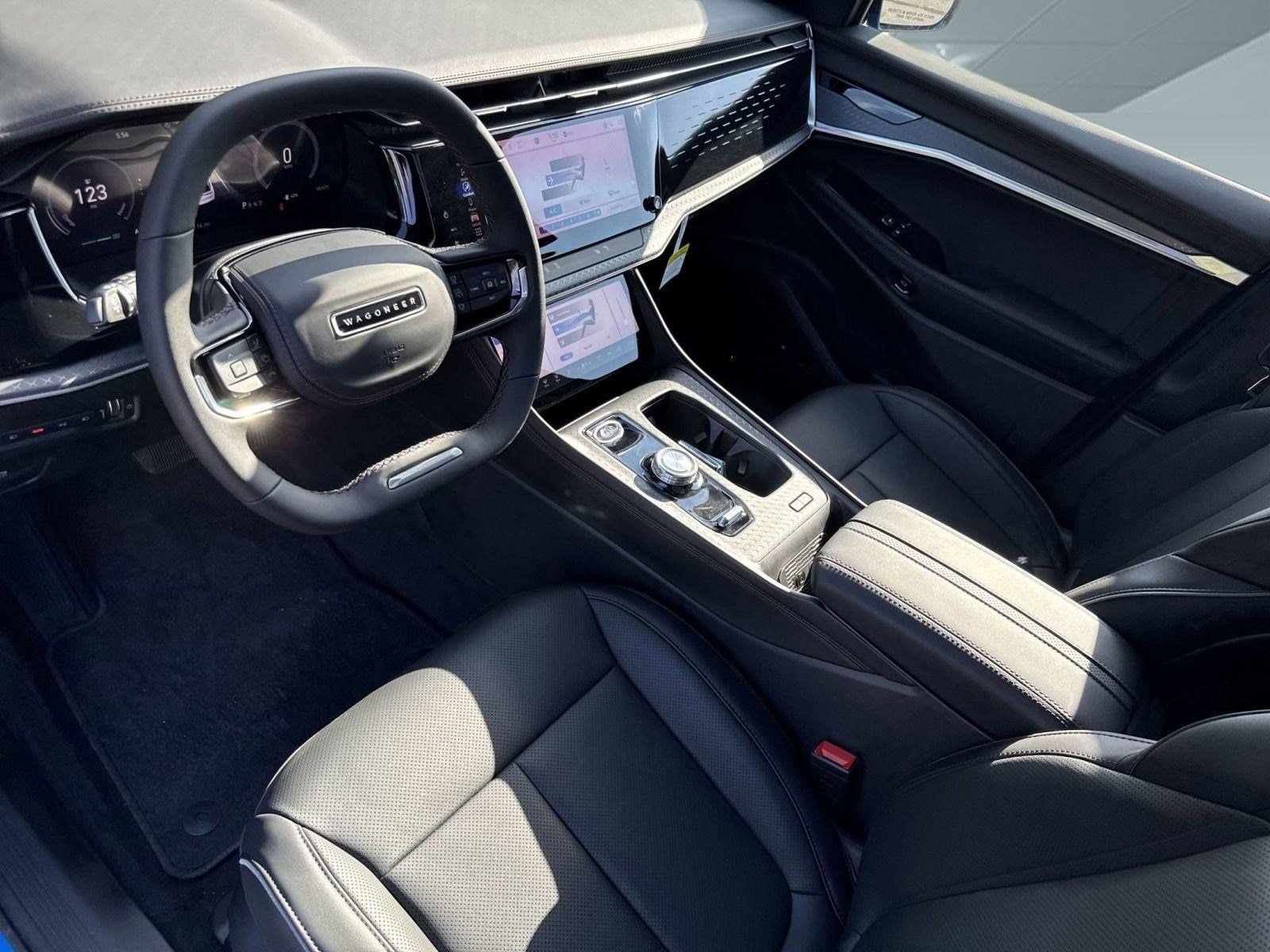 2025 Jeep Wagoneer S Limited - Photo 2
