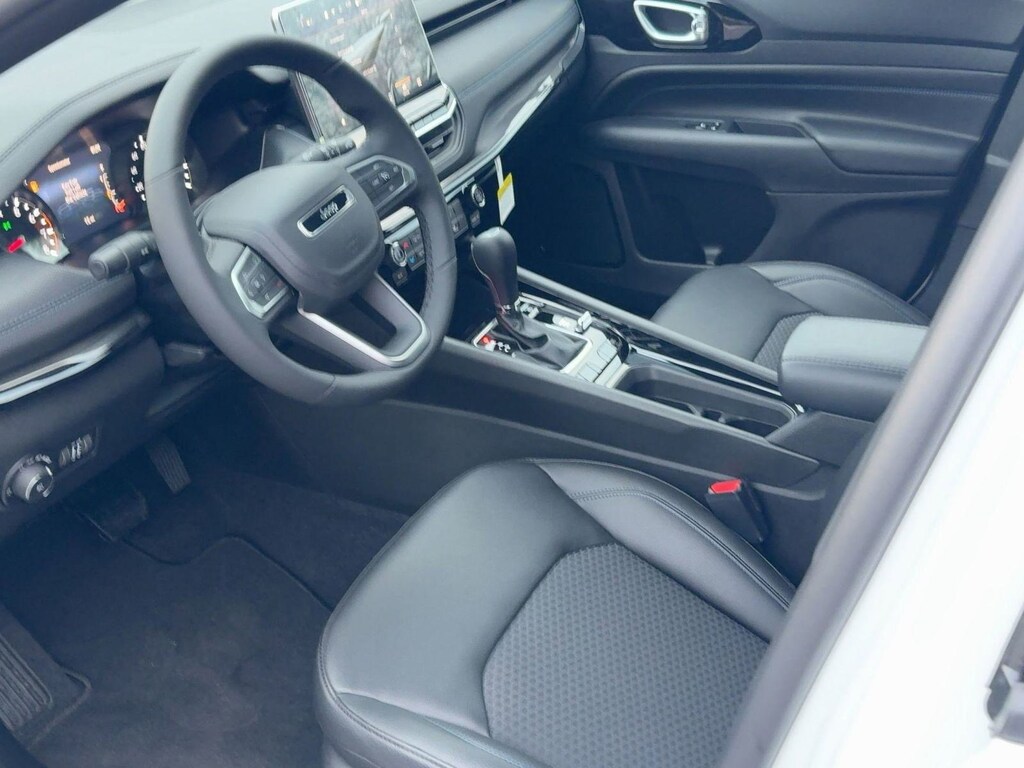 New 2026 Jeep Compass Latitude Altitude Latitude Altitude 4x4