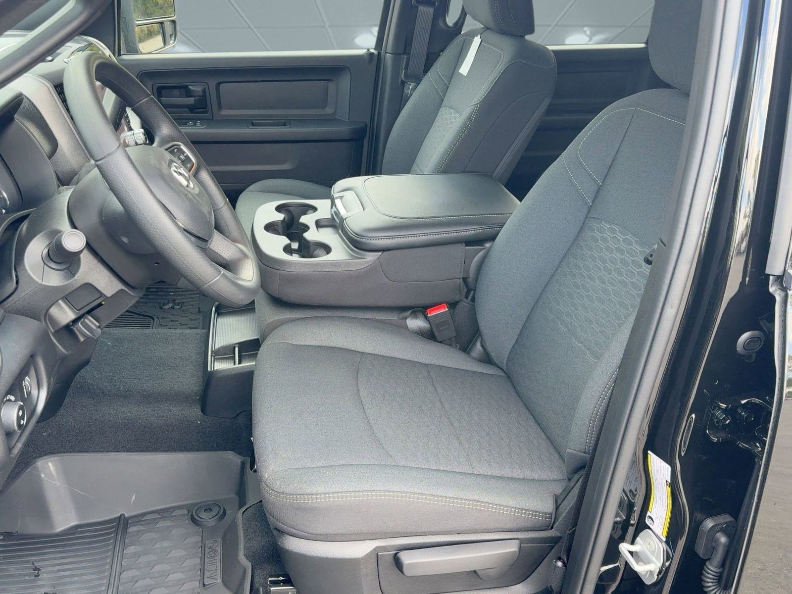 2026 Ram 2500 Tradesman photo 3