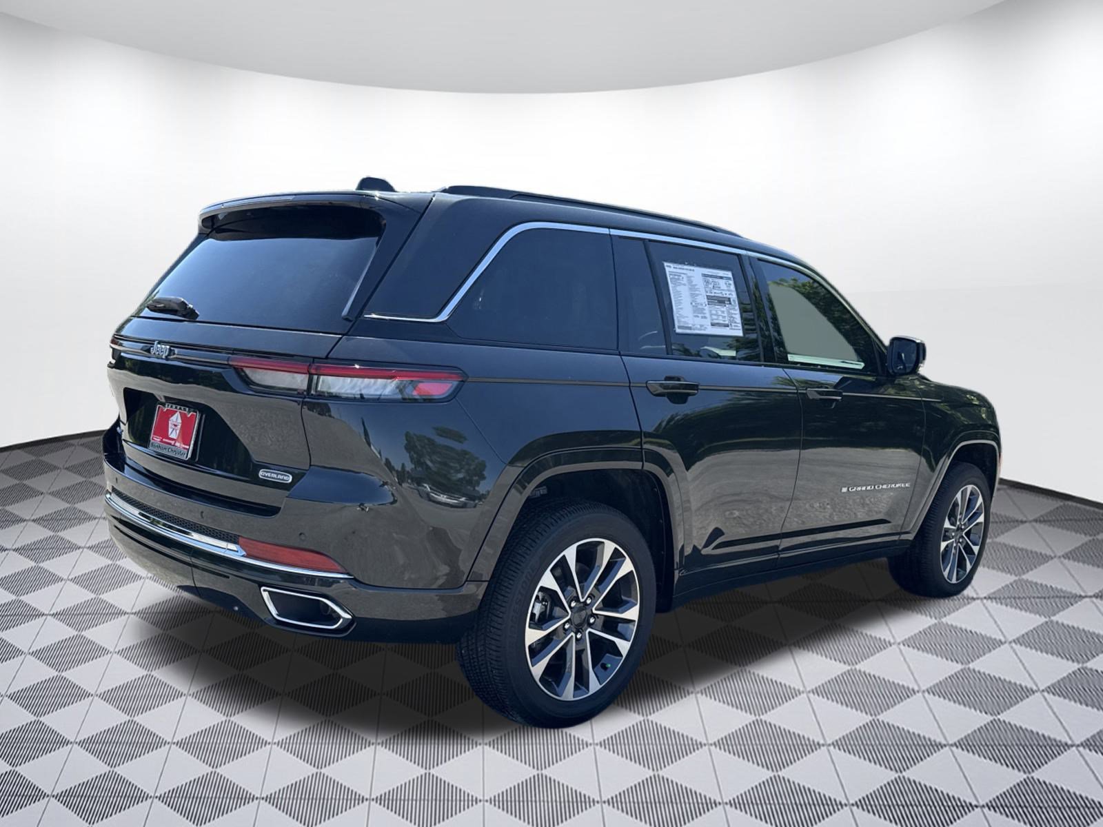 2024 Jeep Grand Cherokee Overland 4xe photo 3