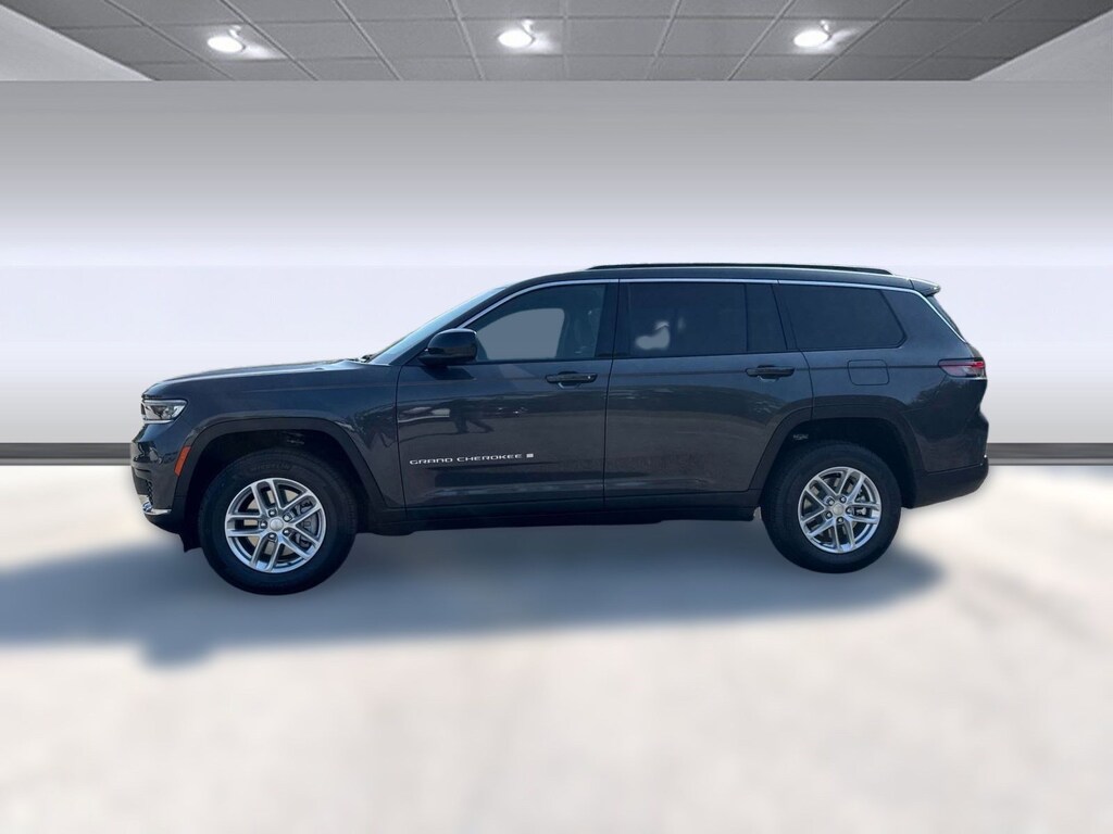 New 2025 Jeep Grand Cherokee L Laredo Laredo 4x2