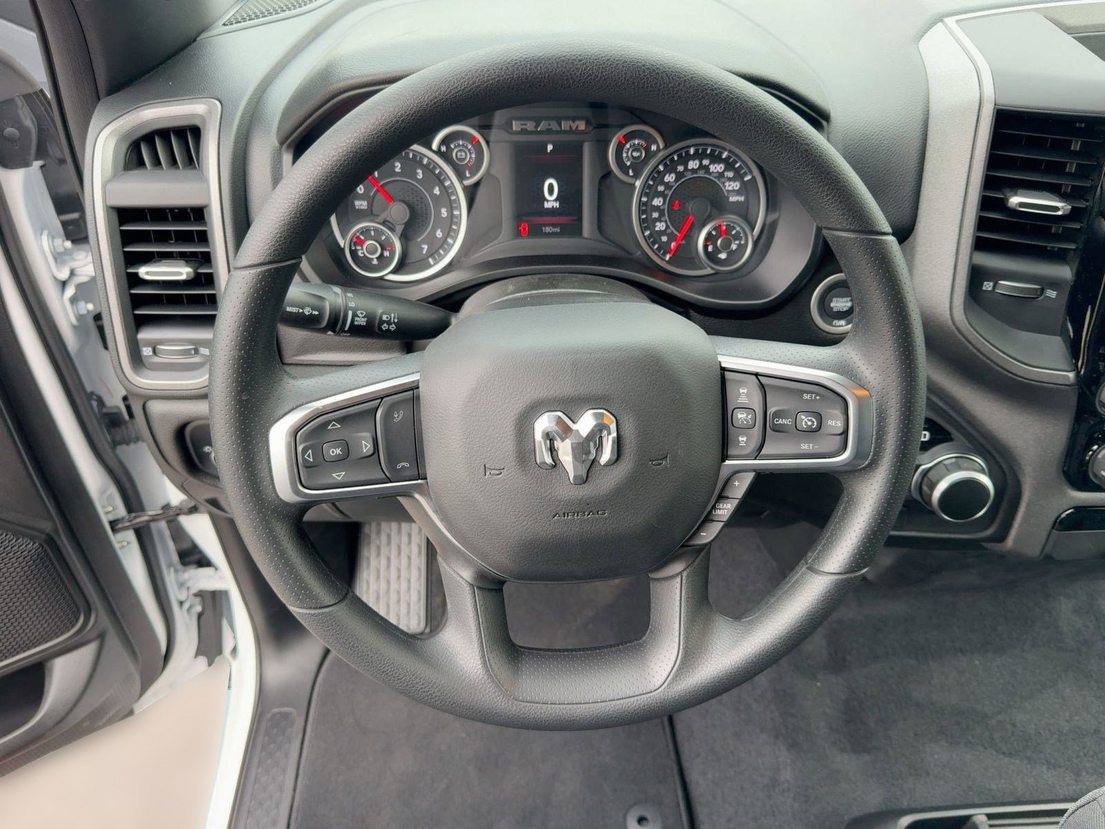2025 RAM 1500 Tradesman - Photo 13