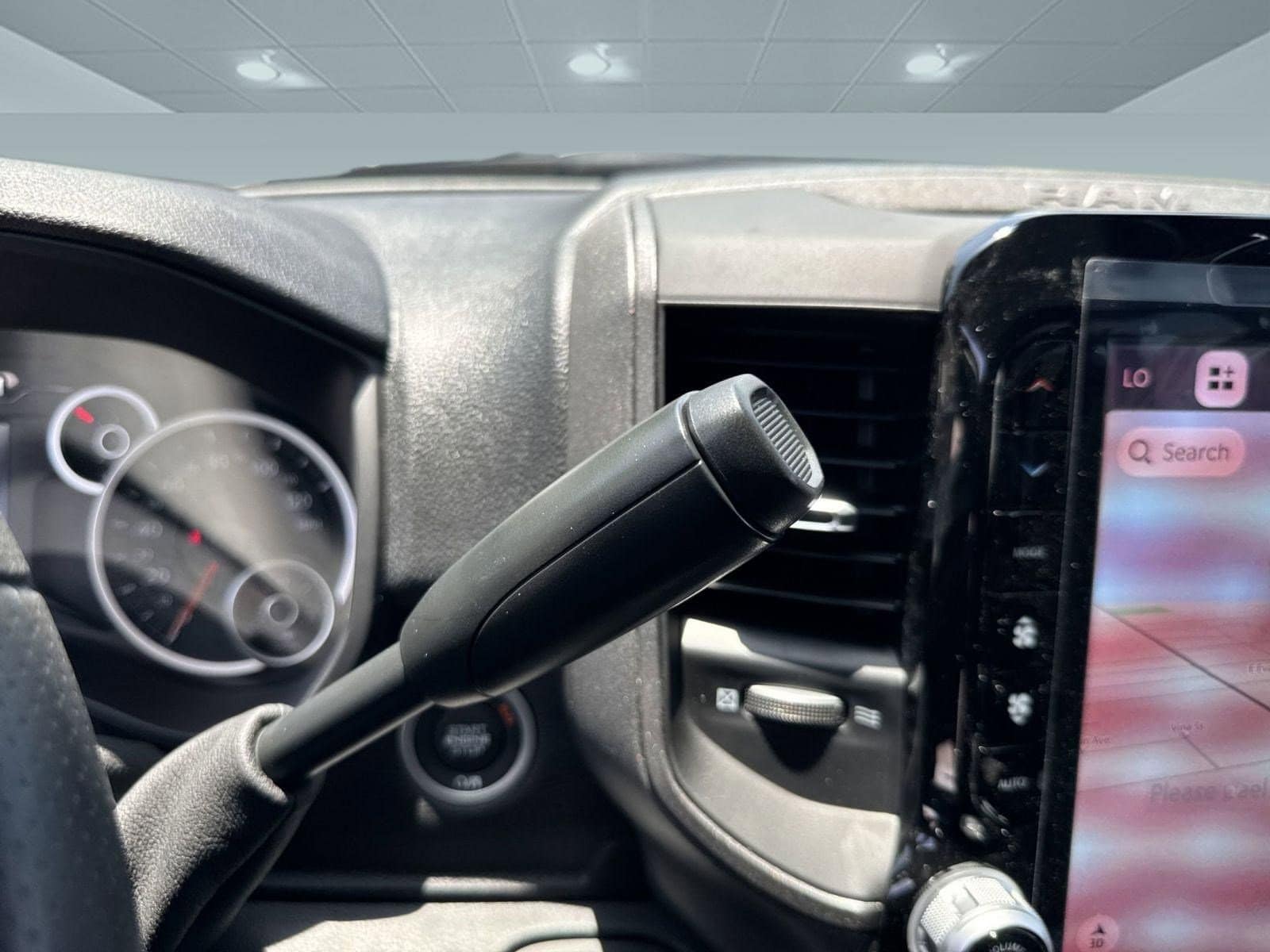 2025 RAM 2500 Tradesman - Photo 28