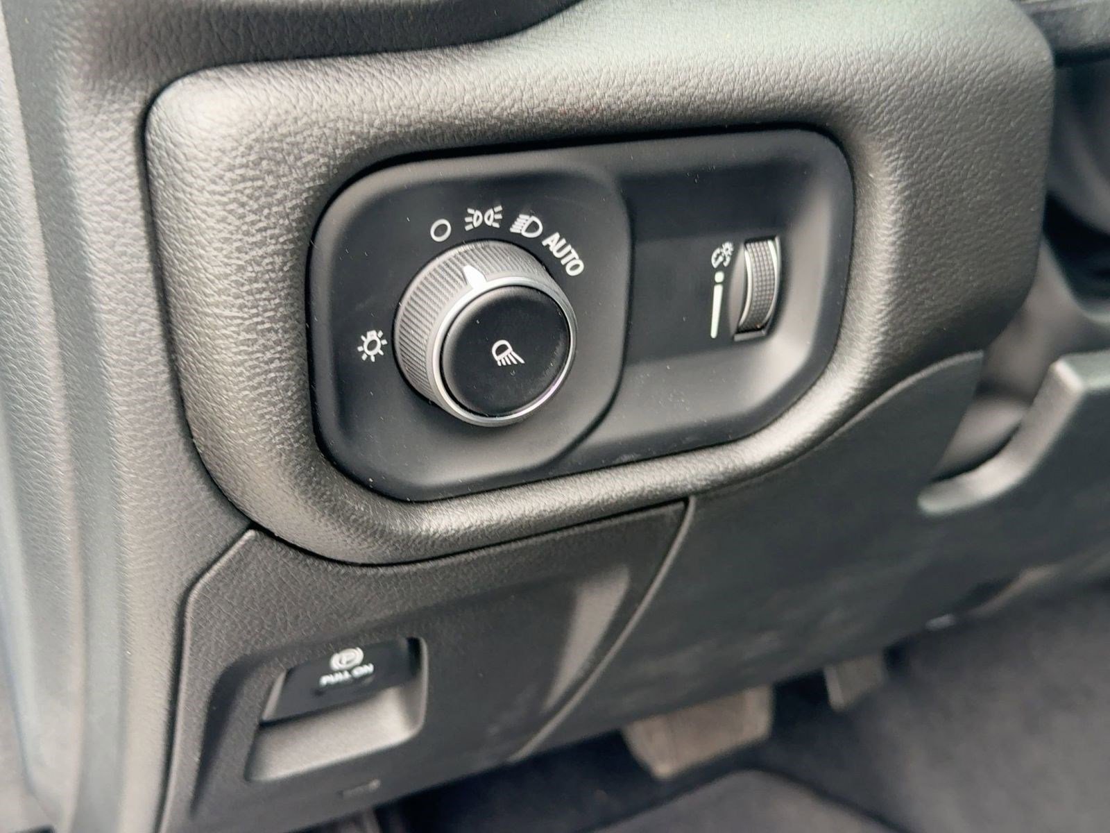 2025 RAM 1500 Tradesman - Photo 16
