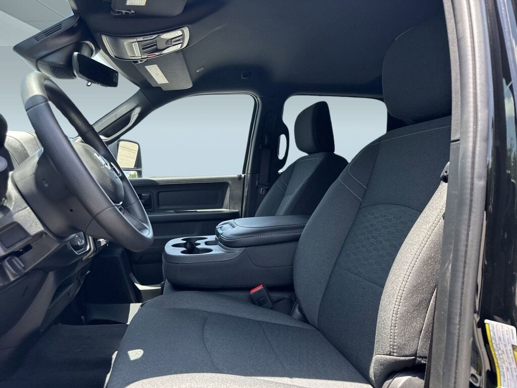 New 2025 Ram 2500 Tradesman Tradesman 4x4 Crew Cab 64 Box