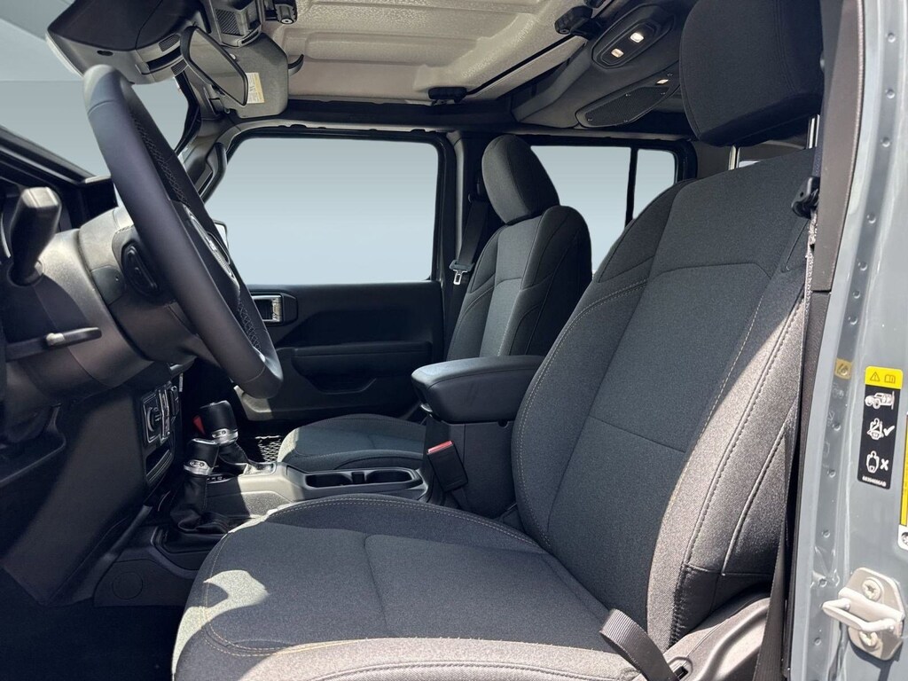 New 2025 Jeep Wrangler Sport S Sport S 4x4