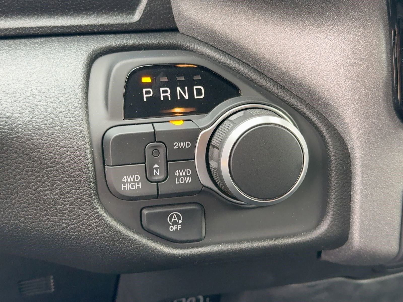 2025 RAM 1500 Tradesman - Photo 15