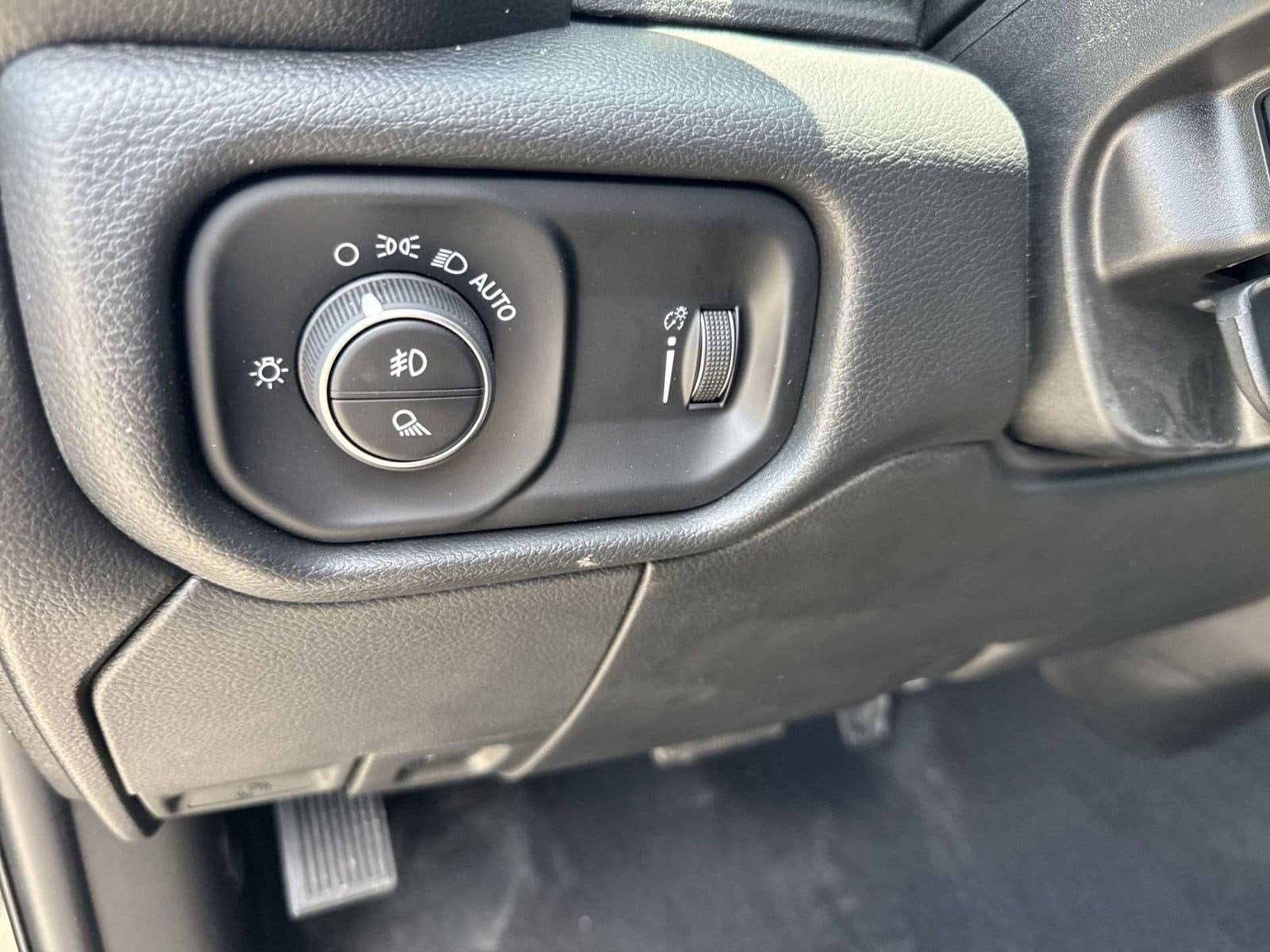 2025 RAM 2500 Tradesman - Photo 14
