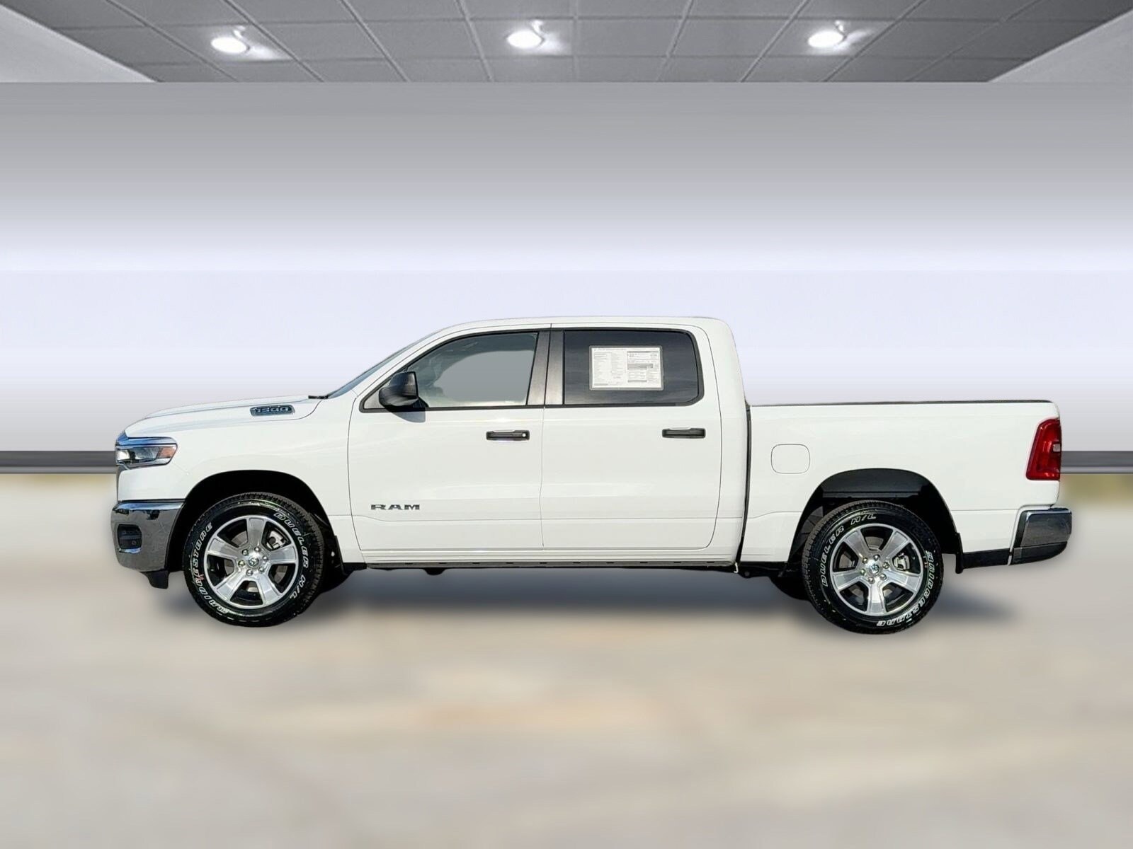 2025 Ram 1500 Tradesman photo 2
