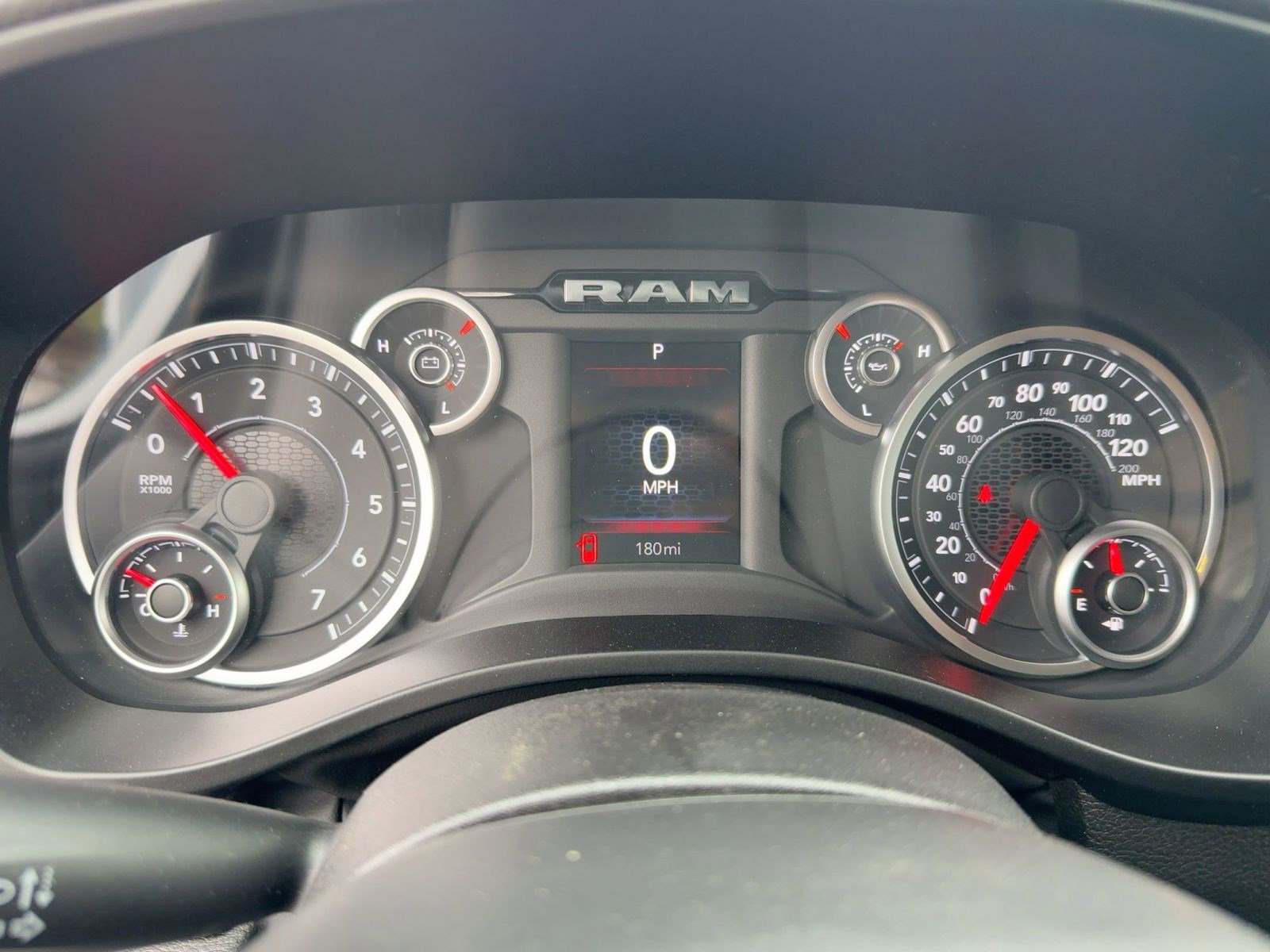2025 RAM 1500 Tradesman - Photo 17