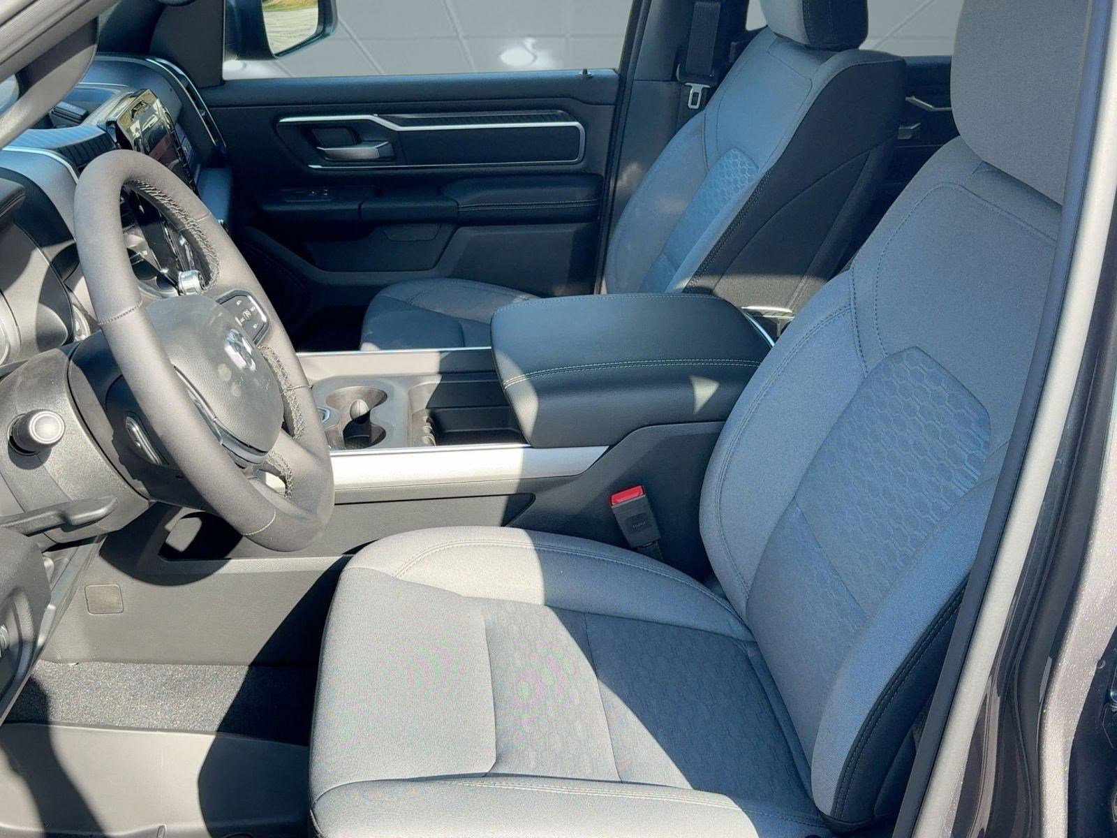 2026 Ram 1500 Lone Star photo 4