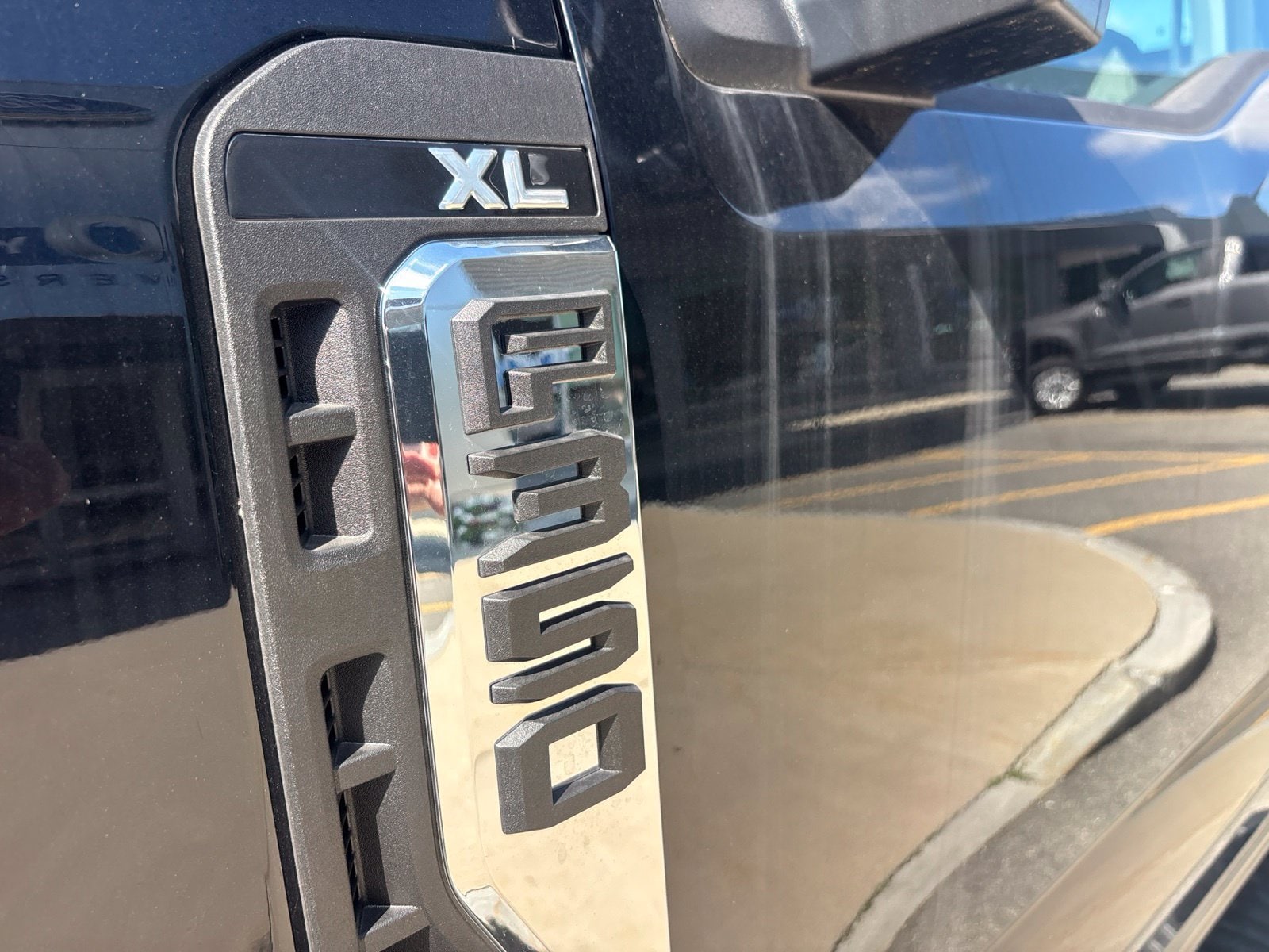 2026 Ford F-350 Super Duty XL - Photo 11