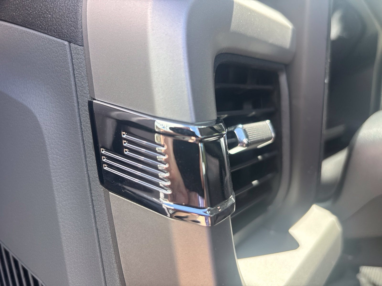 2026 Ford F-350 Super Duty XL - Photo 15