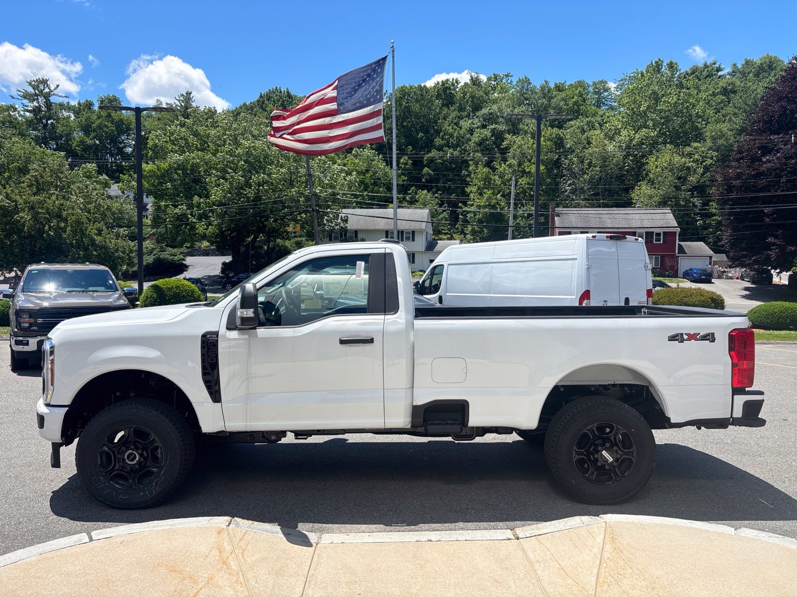 2026 Ford F-350 Super Duty XL - Photo 6