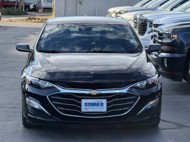 2024 Chevrolet Malibu photo 2