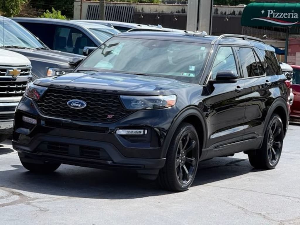 Used 2024 Ford Explorer ST SUV