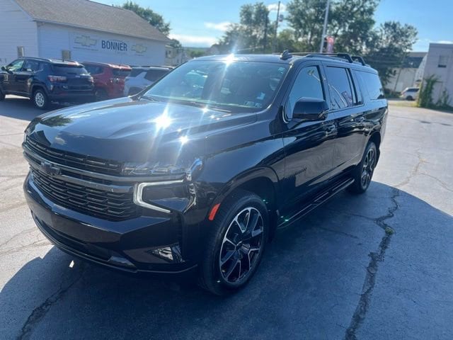 2022 Chevrolet Suburban RST - Photo 7