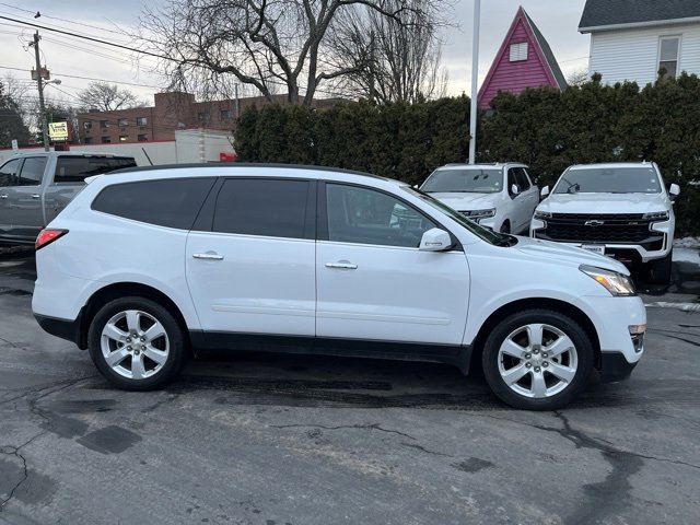 Used 2016 Chevrolet Traverse 1LT with VIN 1GNKVGKD7GJ311682 for sale in Kingston, PA