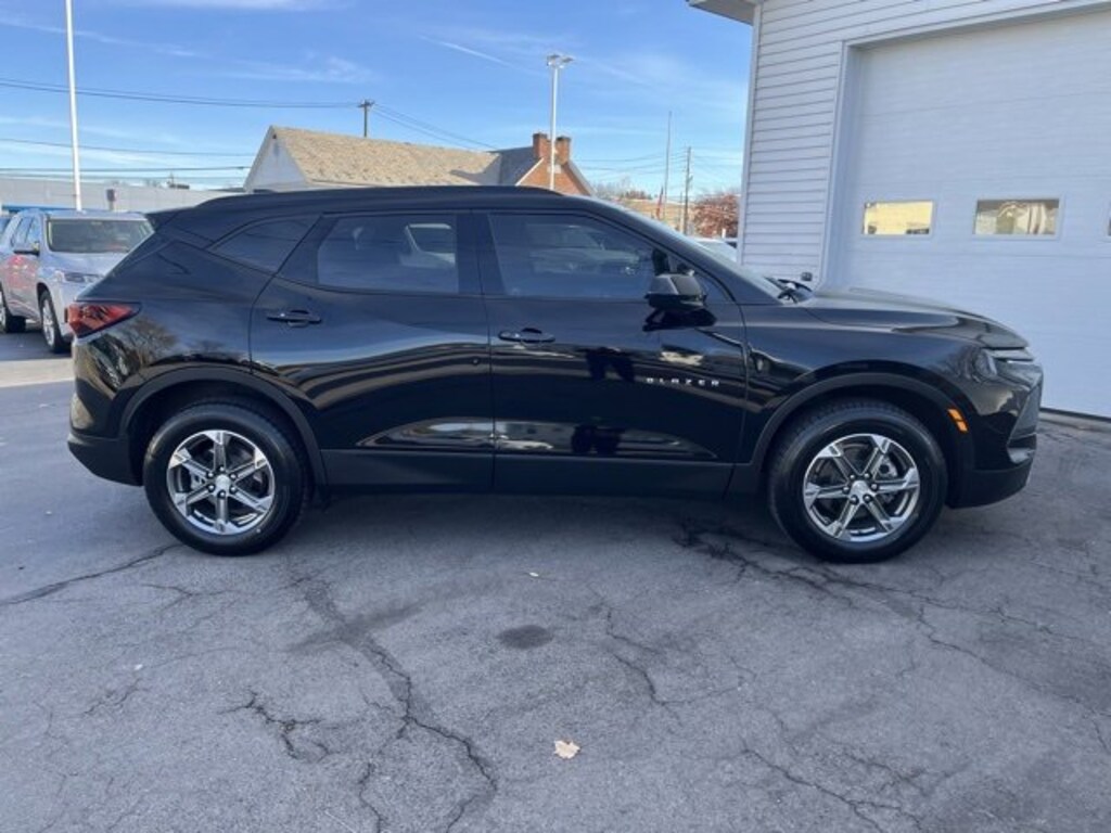 Used 2023 Chevrolet Blazer 2LT SUV