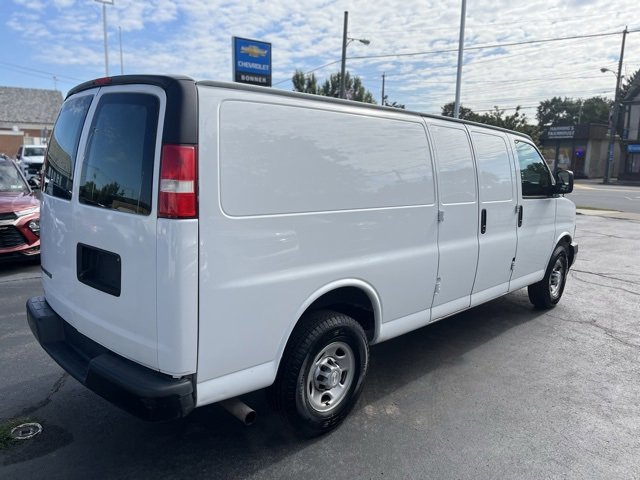 2018 Chevrolet Express 2500 Work Van Cargo photo 3