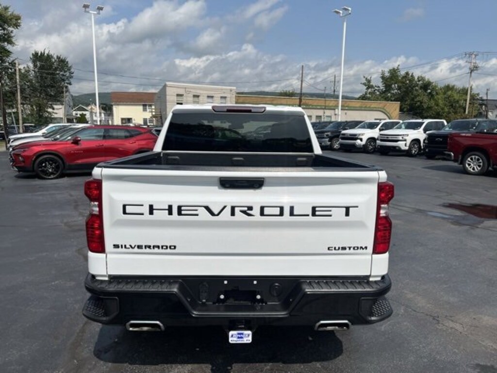 Used 2023 Chevrolet Silverado 1500 Custom Trail Boss Truck Crew Cab