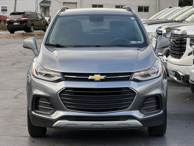 2019 Chevrolet Trax LT photo 2