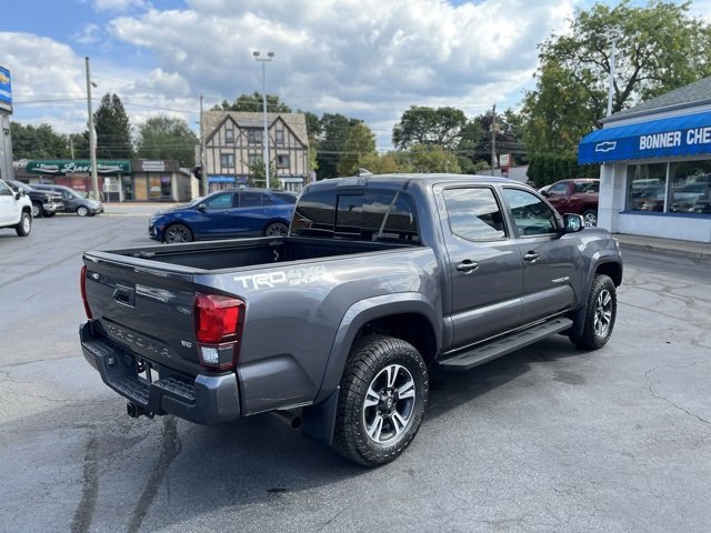 2019 Toyota Tacoma SR photo 3