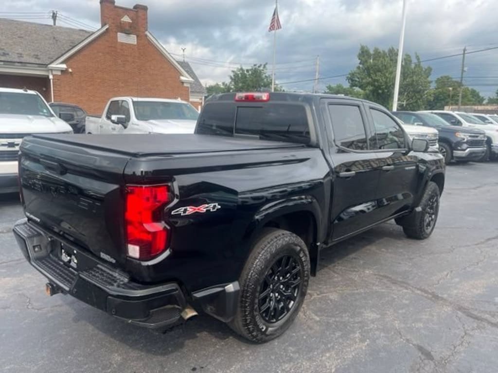 Used 2025 Chevrolet Colorado WT/LT Truck Crew Cab