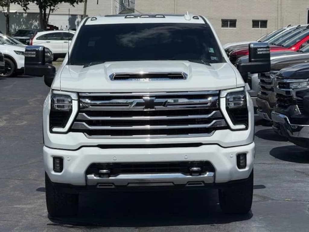 Used 2024 Chevrolet Silverado 2500 HD High Country Truck Crew Cab