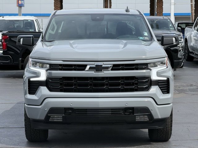 2025 Chevrolet Silverado 1500 RST photo 2