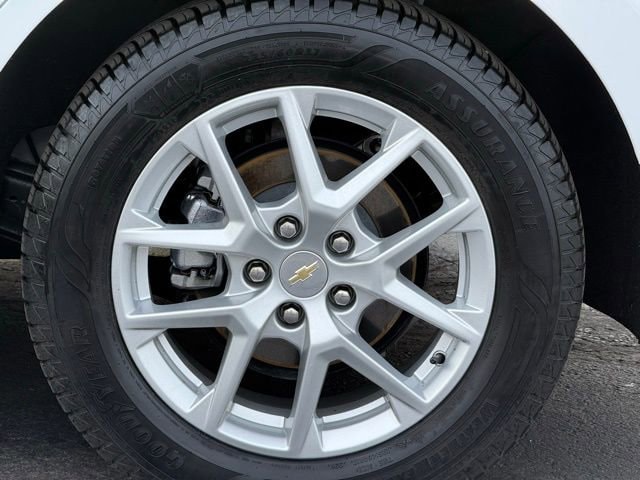 2023 Chevrolet Equinox LT - Photo 11